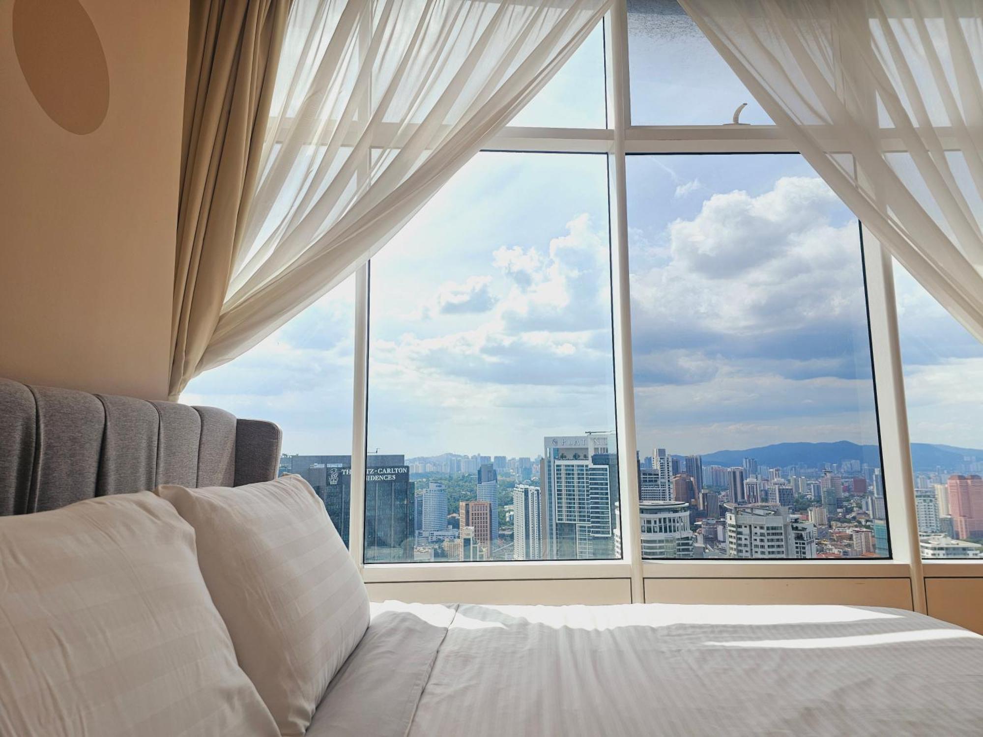 Sky Suites Klcc By Staylar Куала Лумпур Екстериор снимка