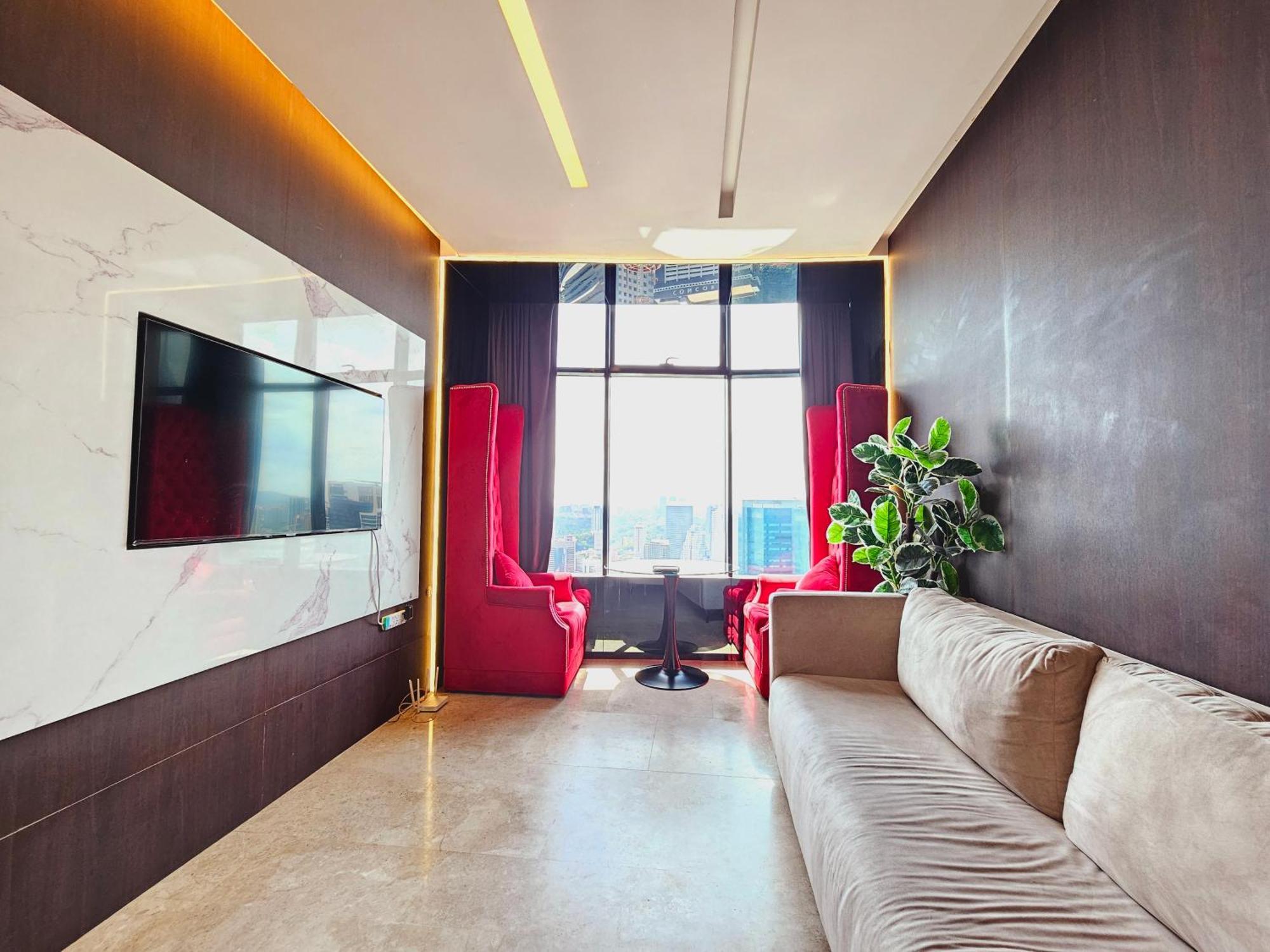 Sky Suites Klcc By Staylar Куала Лумпур Екстериор снимка