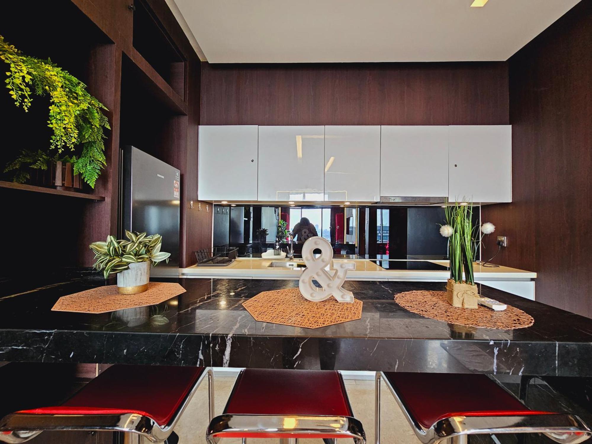 Sky Suites Klcc By Staylar Куала Лумпур Екстериор снимка