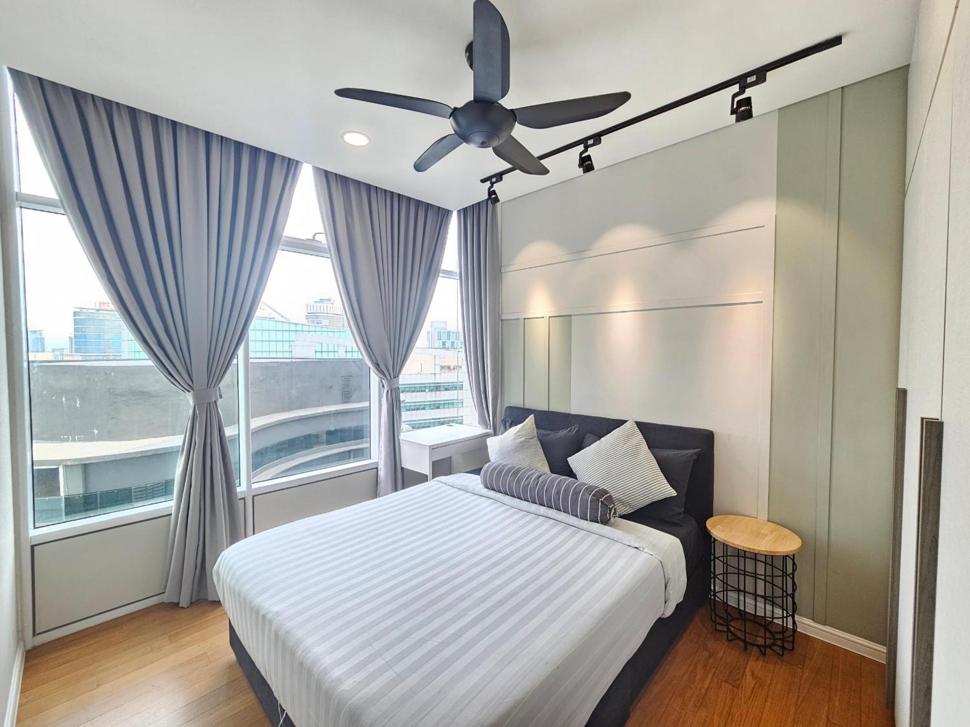 Sky Suites Klcc By Staylar Куала Лумпур Екстериор снимка