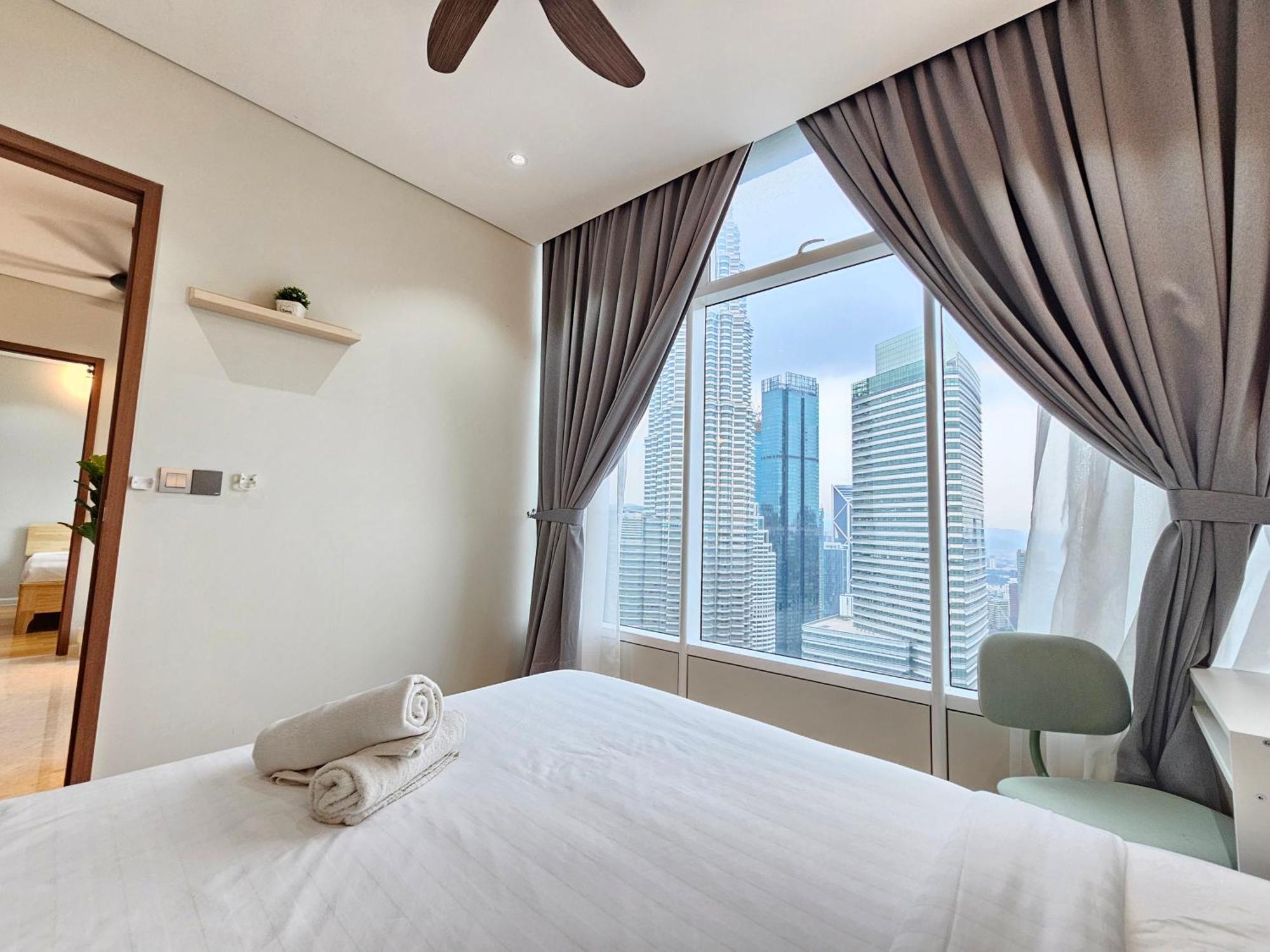 Sky Suites Klcc By Staylar Куала Лумпур Екстериор снимка